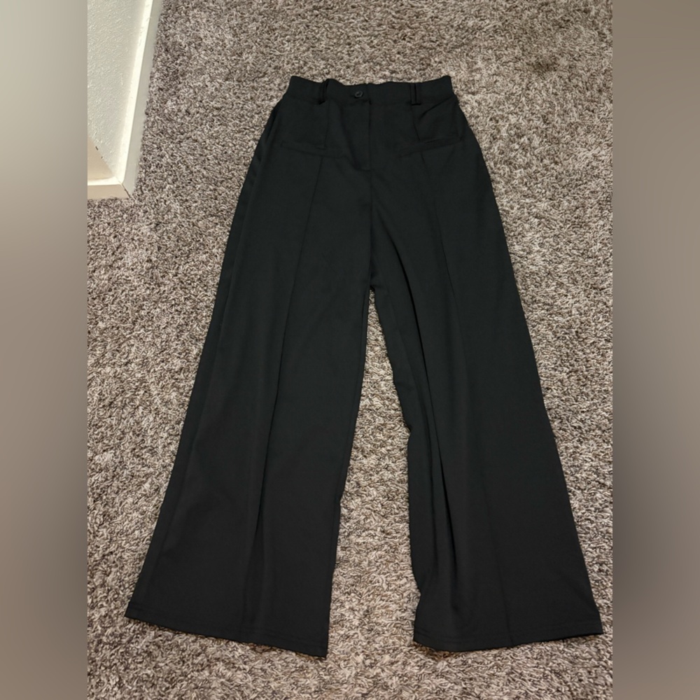 Elegant Black Wide-Leg Women's Pants